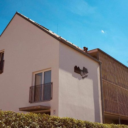 Appartements Des Merveilles Микулов Экстерьер фото